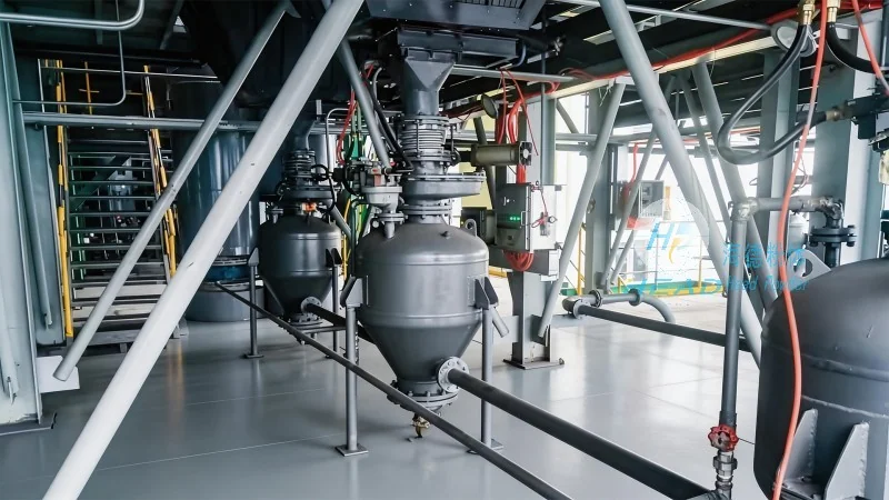 Pneumatische transportmethode voor glasvezelsgewapende plasticdeeltjes